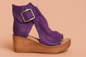 Lena | Wedge sandals with a large buckle 1