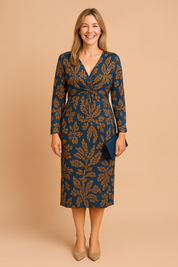 Teresa | Stylish Dress with a V-Neck and Long Sleeves 0
