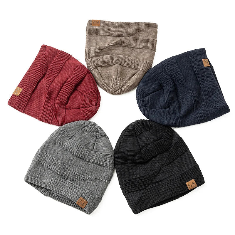 Warm winter hat with fleece lining - Luna 8