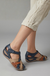 Women's Orthopedic Sandals with Arch Support and Crisscross Straps for Summer Comfort 3
