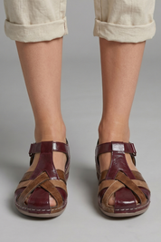 Women's Orthopedic Sandals with Arch Support and Crisscross Straps for Summer Comfort 7