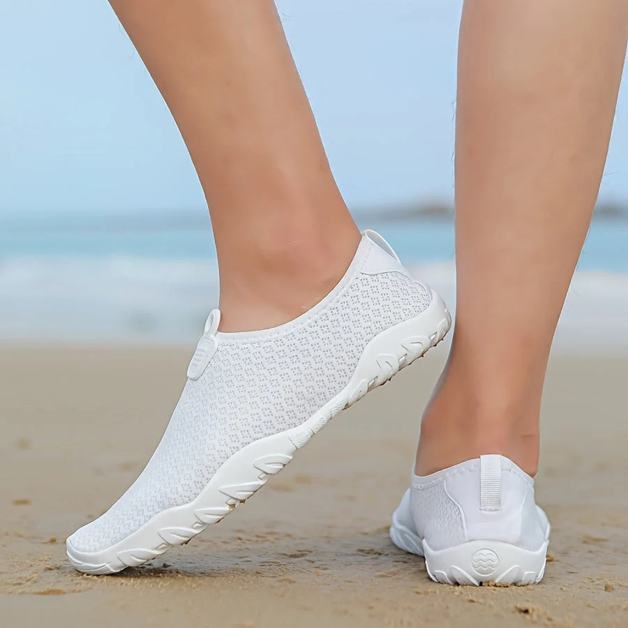 Women's Quick-Drying Breathable Mesh Water Shoes with Non-Slip Rubber Sole for Beach & Swimming 0